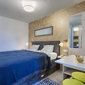 Luxury Flats In Centre 3*, Pula Croatia